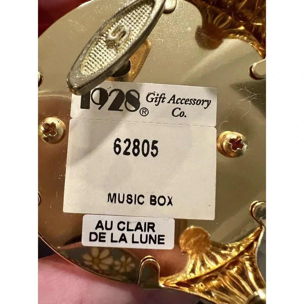 VTG 1928 Gift Accessory Co. Music Box Gold Regency Deep Coral Top Gold Roses